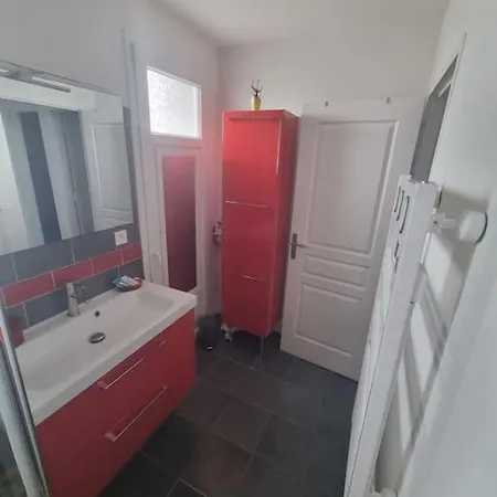 Holiday home Agreable Maison De Avec Piscine