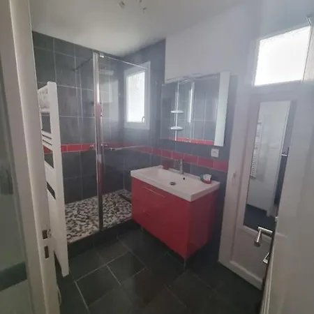 Agreable Maison De Avec Piscine Holiday home